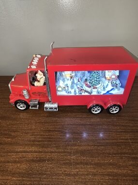 Roman Amusements, Red Christmas Truck, Lights, Music, Motion